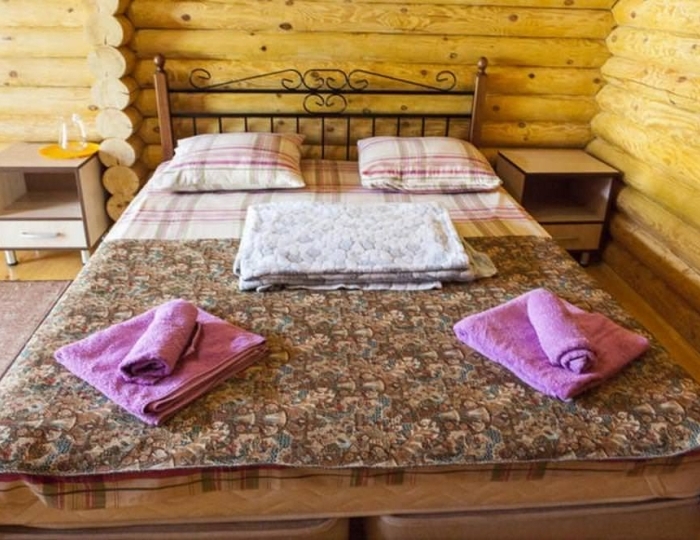 Номер стандарт с 1 двуспальной кроватью - Гостиница «Абхазская усадьба» Гагра