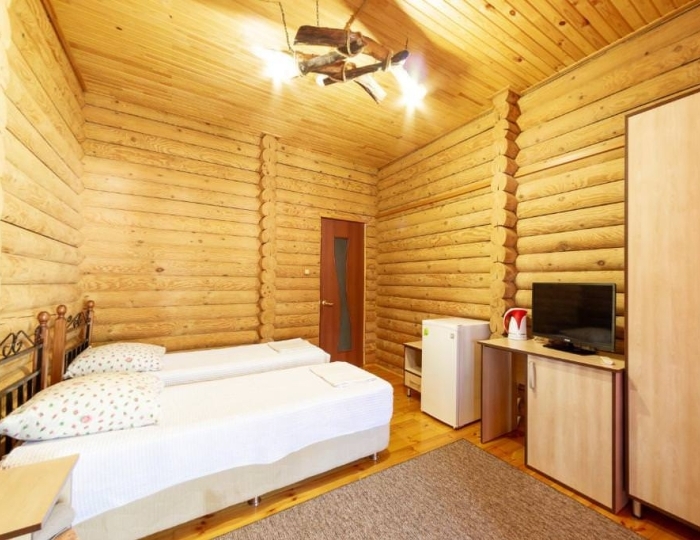 Номер стандарт с 2 односпальными кроватями - Гостиница «Абхазская усадьба» Гагра